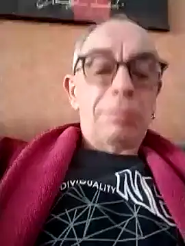 heitzer1072 online show from September 29, 2025, 8:21 am