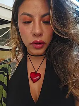 Karen San Miguel online show from February 12, 2026, 8:19 pm