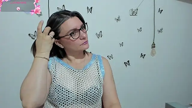 Snapshot of Amie_Adams82_ chatting on September 16, 2025, 3:02 pm Amie Adams82 online show from September 16, 2025, 3:02 pm