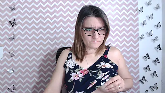 Snapshot of Amie_Adams82_ chatting on January 28, 2025, 12:36 am Amie Adams82 online show from January 28, 2025, 12:36 am