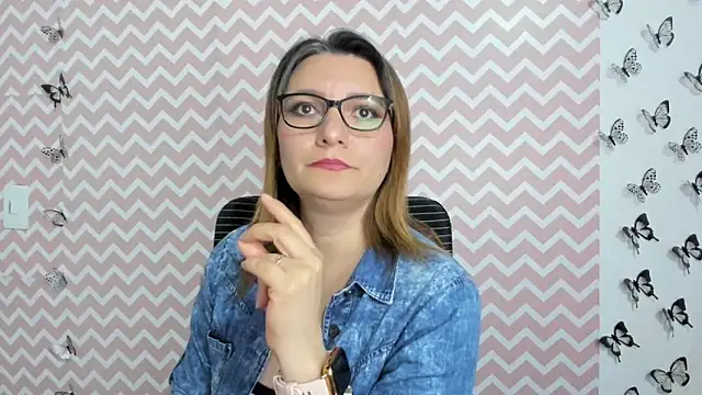 Snapshot of Amie_Adams82_ chatting on February 7, 2025, 7:38 pm Amie Adams82 online show from February 7, 2025, 7:38 pm