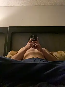 Snapshot of Esauhot chatting on March 23, 2025, 4:05 am Esauhot online show from March 23, 2025, 4:05 am