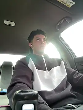 Snapshot of Esauhot chatting on February 14, 2025, 6:40 pm Esauhot online show from February 14, 2025, 6:40 pm