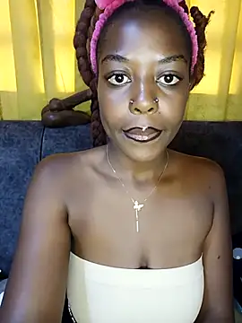 Snapshot of pretty-eyes23 chatting on March 7, 2025, 5:51 am pretty-eyes23 online show from March 7, 2025, 5:51 am