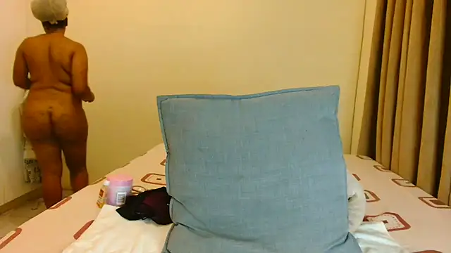 ALEXABOUJEE95 online show from March 11, 2025, 4:19 am