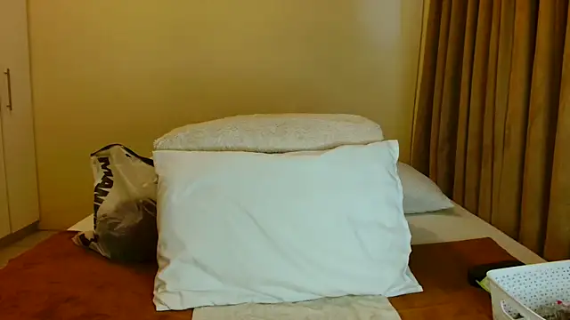 ALEXABOUJEE95 online show from September 20, 2025, 1:49 pm