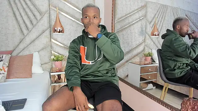 JamesParck online show from February 25, 2025, 12:27 pm