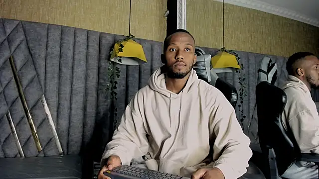 JamesParck online show from April 21, 2026, 12:23 am