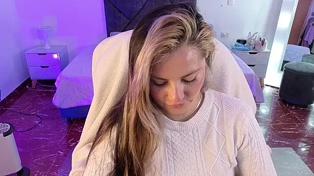 brandy sweet  online show from December 3, 2025, 4:24 am