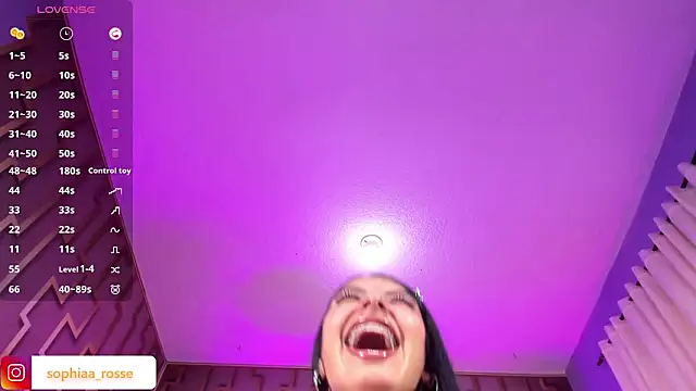 Deni rose online show from November 12, 2025, 7:51 pm