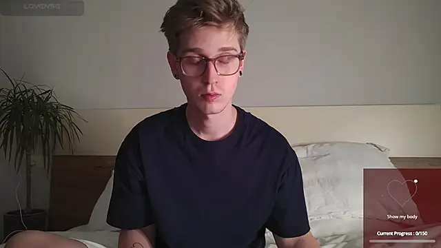 Shirizi online show from November 7, 2025, 6:34 pm