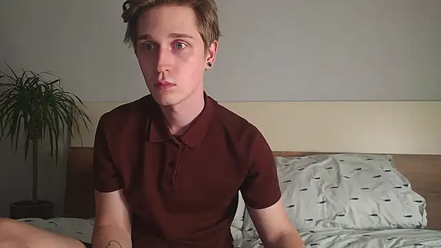 Shirizi online show from October 20, 2025, 8:53 pm