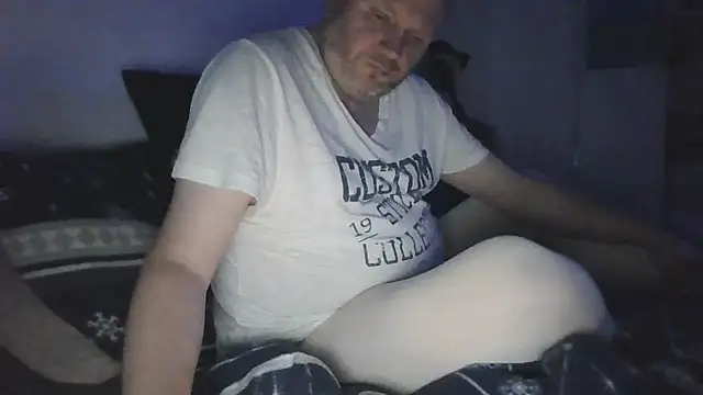 ShyBoy1982 online show from February 22, 2026, 9:27 pm