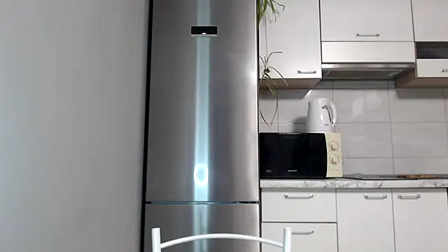 SierraSky  online show from February 21, 2026, 6:10 pm