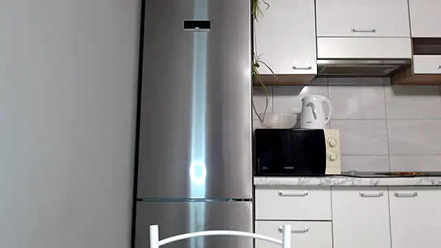 SierraSky  online show from December 19, 2025, 6:10 pm