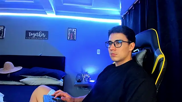 owengray2n online show from September 28, 2025, 12:50 am