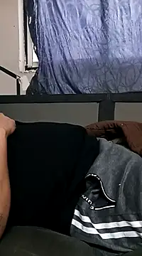 PAREJAMISTERIOSA69 online show from January 7, 2025, 5:53 pm