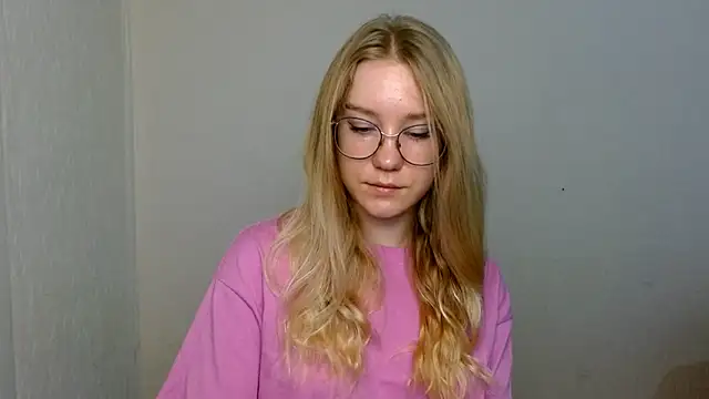 cindi hot online show from November 28, 2025, 8:36 am