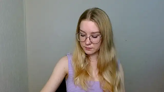 cindi hot online show from November 25, 2025, 12:05 pm