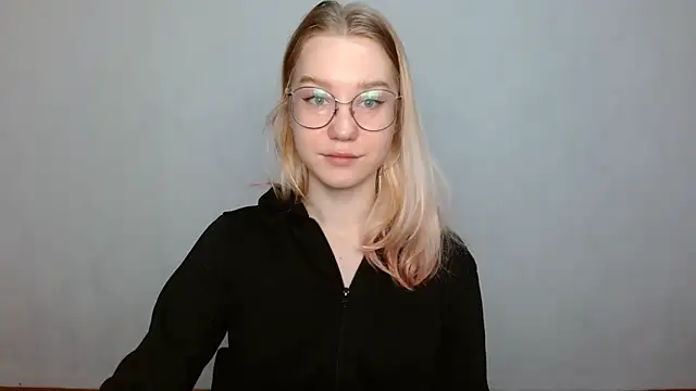 Snapshot of cindi_hot chatting on February 9, 2025, 9:37 am cindi hot online show from February 9, 2025, 9:37 am