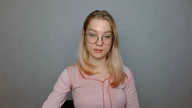 Snapshot of cindi_hot chatting on January 29, 2025, 12:13 pm cindi hot online show from January 29, 2025, 12:13 pm