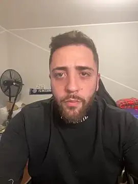 1ninefellababy online show from December 3, 2025, 5:23 pm