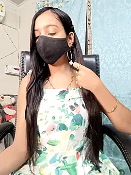 Snapshot of Parinaaz18 chatting on November 12, 2025, 1:21 am Parinaaz18 online show from November 12, 2025, 1:21 am