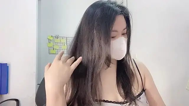 Bamboo Swetie online show from March 8, 2025, 3:02 pm