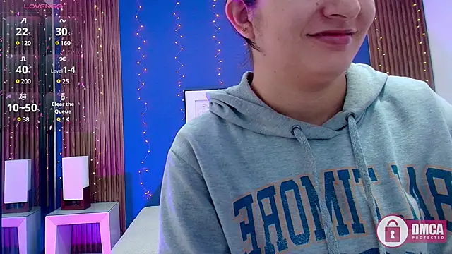 Snapshot of alina_martinelli chatting on March 21, 2025, 11:55 am alina martinelli online show from March 21, 2025, 11:55 am