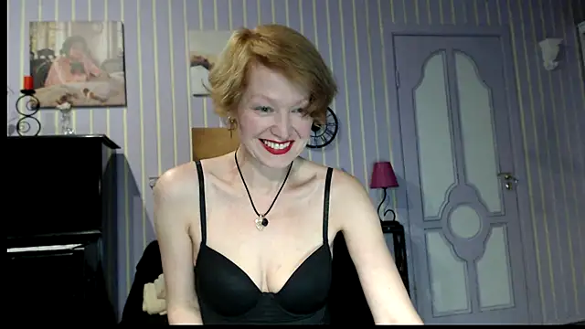 Snapshot of Marquise555 chatting on November 3, 2025, 5:05 pm Marquise555 online show from November 3, 2025, 5:05 pm