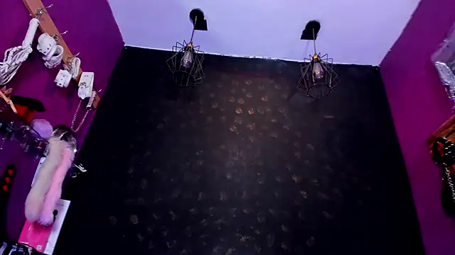 Alexa Slave online show from November 13, 2025, 7:07 pm