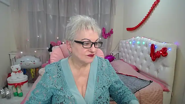 KayleSmoll online show from March 12, 2025, 1:36 am