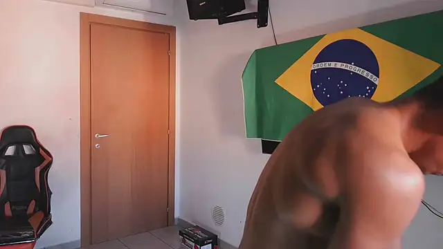 eduhot94 online show from April 22, 2026, 4:58 pm