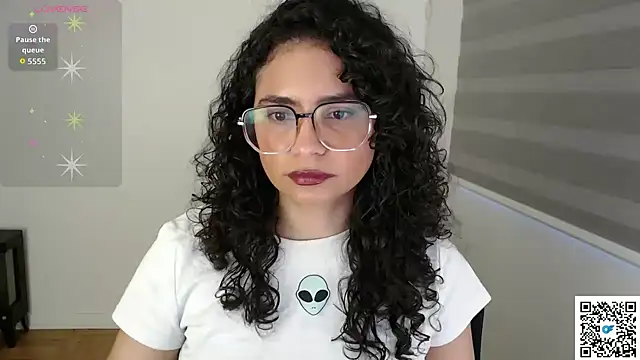 Snapshot of cinnamon_rosa chatting on October 16, 2025, 10:29 pm cinnamon rosa online show from October 16, 2025, 10:29 pm