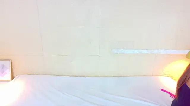 Shamiraa moore online show from April 10, 2026, 5:42 pm