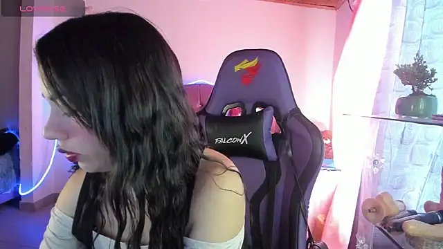 Snapshot of Alice_ch1 chatting on September 26, 2025, 1:29 pm Alice ch1 online show from September 26, 2025, 1:29 pm