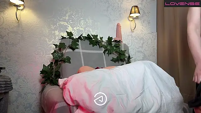 Snapshot of aaaalenska chatting on March 1, 2025, 7:37 pm aaaalenska online show from March 1, 2025, 7:37 pm