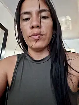 Snapshot of Kloemoretti chatting on March 14, 2025, 2:41 pm Kloemoretti online show from March 14, 2025, 2:41 pm