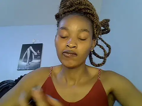 cute-alexis online show from April 17, 2026, 5:49 pm