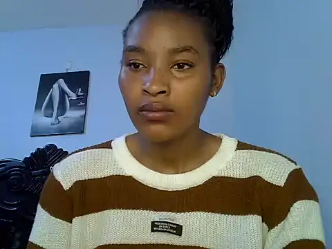 cute-alexis online show from April 14, 2026, 8:36 pm