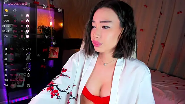 sensualily online show from February 20, 2026, 3:47 pm