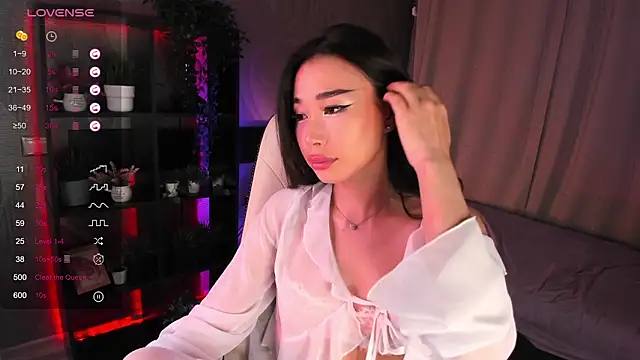 Snapshot of sensualily chatting on November 7, 2025, 3:38 pm sensualily online show from November 7, 2025, 3:38 pm