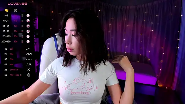 Snapshot of sensualily chatting on February 27, 2025, 4:43 pm sensualily online show from February 27, 2025, 4:43 pm