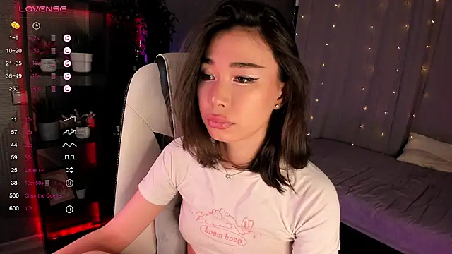 Snapshot of sensualily chatting on November 19, 2025, 3:34 pm sensualily online show from November 19, 2025, 3:34 pm