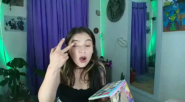 Snapshot of Violeta_Arnau chatting on January 29, 2025, 11:51 am Violeta Arnau online show from January 29, 2025, 11:51 am