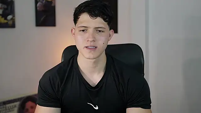 Hazzan Velez online show from November 22, 2025, 12:10 am