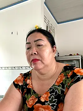 Snapshot of NDith chatting on November 20, 2025, 1:50 am NDith online show from November 20, 2025, 1:50 am