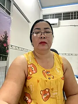 Snapshot of NDith chatting on November 26, 2025, 12:27 pm NDith online show from November 26, 2025, 12:27 pm