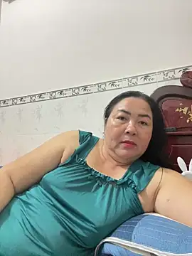 Snapshot of NDith chatting on December 14, 2025, 8:58 pm NDith online show from December 14, 2025, 8:58 pm