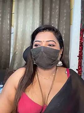 Snapshot of Oh-Monika chatting on November 7, 2025, 4:55 pm Oh-Monika online show from November 7, 2025, 4:55 pm